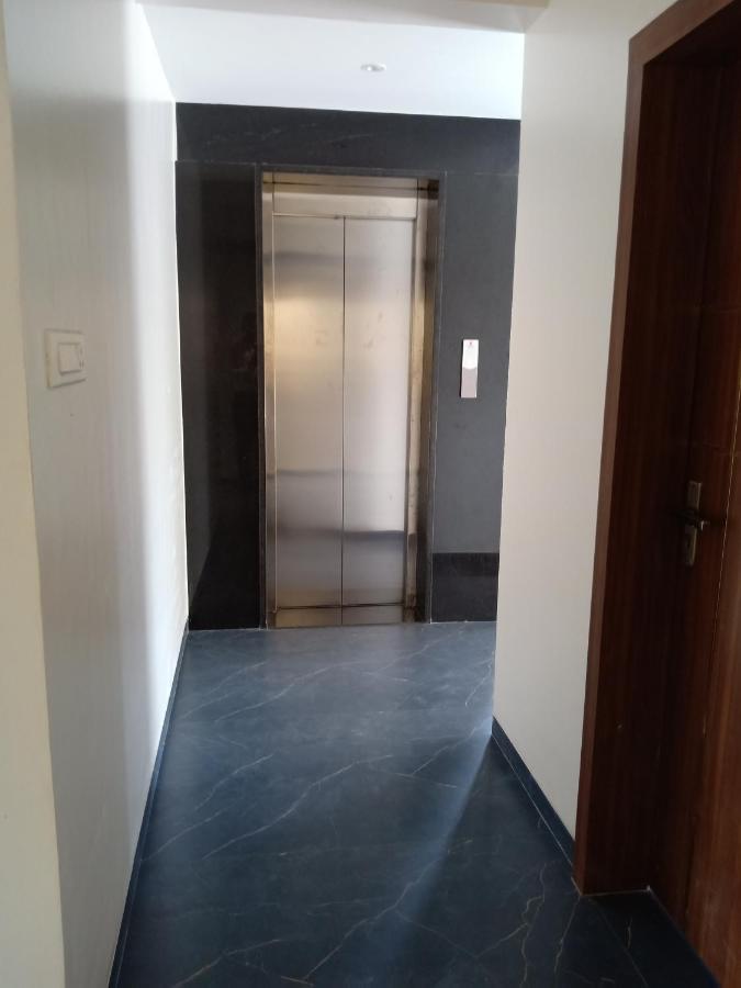 Hotel Suvarnam Residency Ахмаднагар Екстериор снимка
